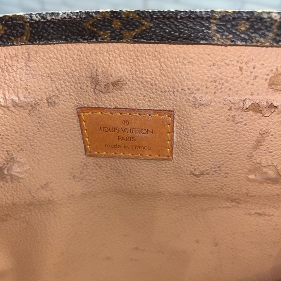 Louis Vuitton authentic Sak Plat tote bag - Picture 8 of 16